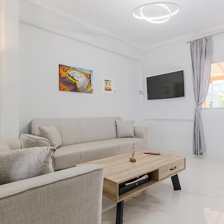 Apartment Artistic Vibe By Rentalspro - Halkidiki